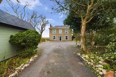 4 bed property, in Penwinnick Road, £695,000
