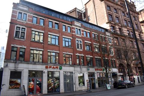 2 bed property, in Princess Street, £175,000