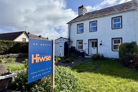 3 bed property, in Llanrhystud, £239,995