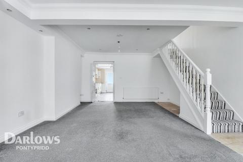 4 bed property, in Coedpenmaen Road, £150,000