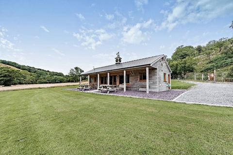 Land, in Whitemill, £900,000