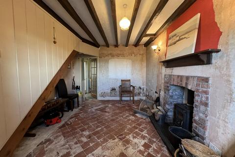 3 bed property, in Llangaffo, £185,000