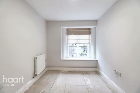 9 bed property, in Tailors Court, £1,300,000