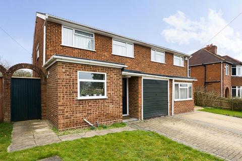 4 bed property, in Cock Lane, £548,800