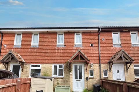 2 bed property, in Cadhay Close, £280,000