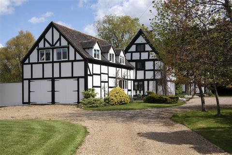 6 bed property, in Dorsington, £975,000