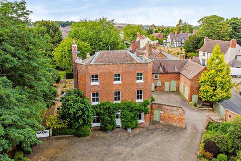 6 bed property, in Dorrington, £1,100,000