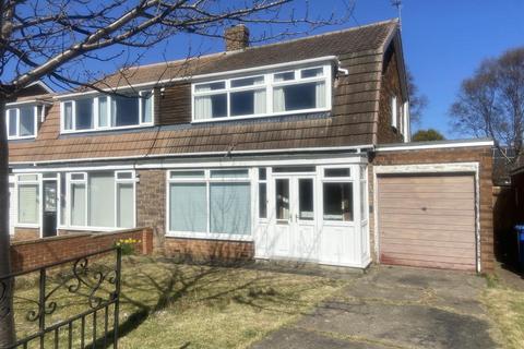 3 bed property, in Staward Avenue, £189,950