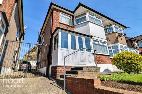 3 bed property, in Southend Road, £550,000