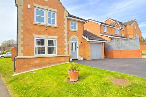 4 bed property, in Burghley Walk, £350,000