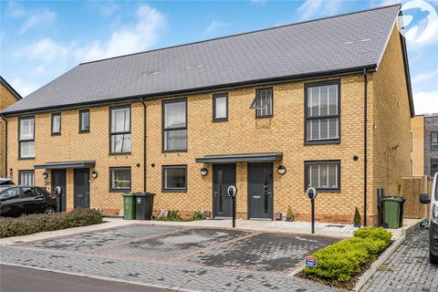 2 bed property, in Whiting Avenue, £395,000