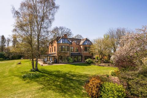 6 bed property, in Longparish SP11, £1,750,000