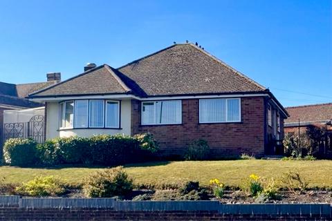 3 bed property, in Malwood Road West, £375,000