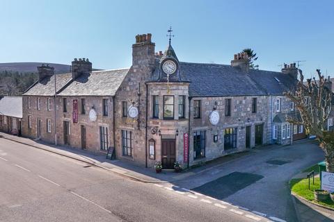 6 bed property, in The Clockhouse Restaurant & 2 Apartments, £295,000