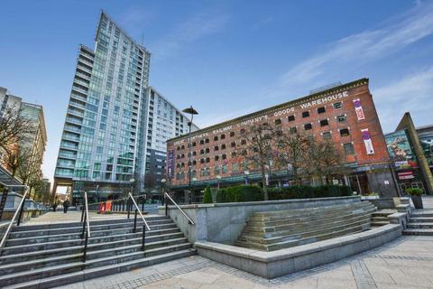 1 bed property, in Watson Street, £165,000