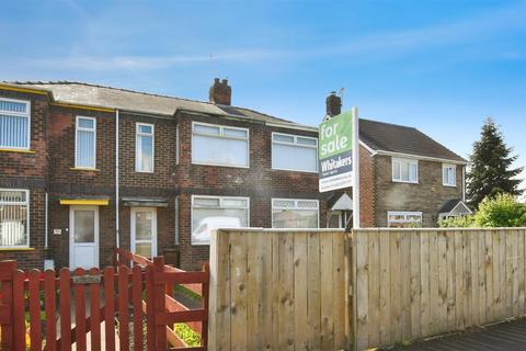3 bed property, in Leads Road, £100,000