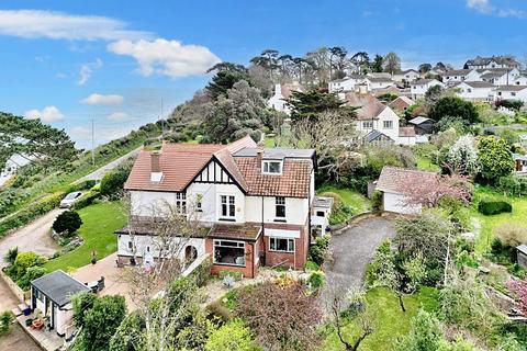 5 bed property, in West Cliff Road, £525,000