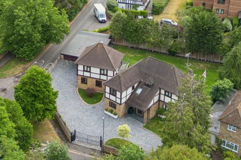5 bed property, in Horton Close, £1,500,000