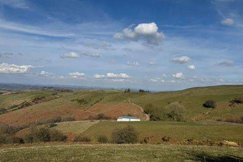 Studio, in Llandinam, £350,000