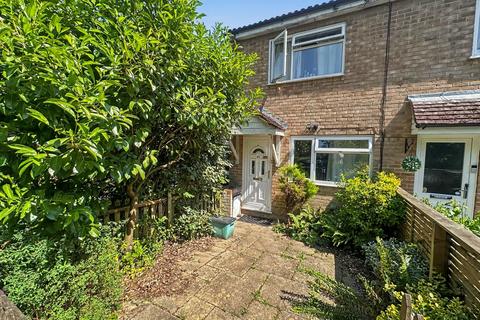 2 bed property, in Verwood, £250,000