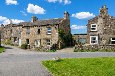 4 bed property, in Wharton House Back Syke, £395,000