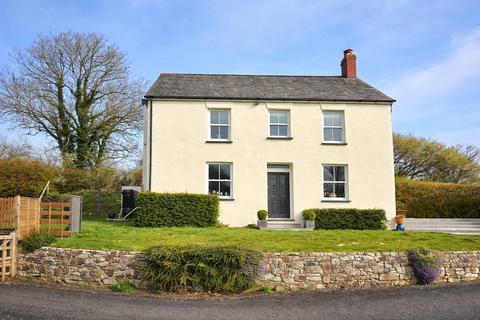 3 bed property, in Chilsworthy, £620,000