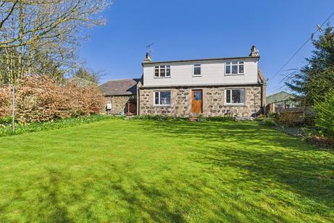 4 bed property, in Clockhill, £575,000