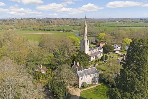 5 bed property, in Common Lane, £2,000,000