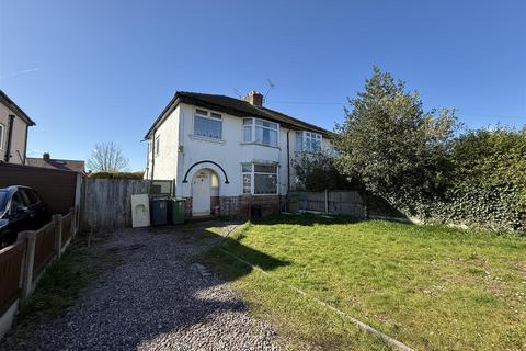 3 bed property, in Cornelius Drive, £160,000