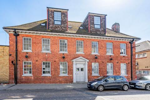 27 bed property, in London Road South, £600,000