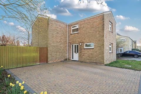 3 bed property, in Oliver Road, £340,000