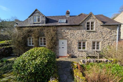3 bed property, in Milldale, £450,000