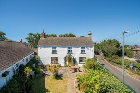 5 bed property, in Lender Lane, £1,250,000