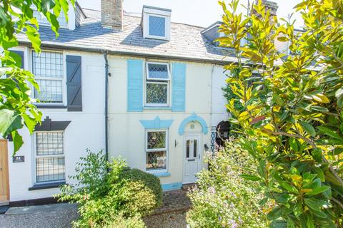 3 bed property, in Harbour Street, £400,000