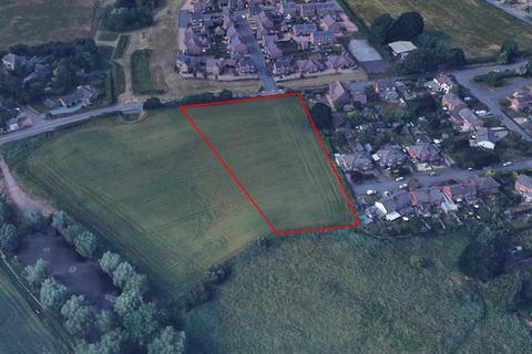 Studio, in Rushwick, £750,000