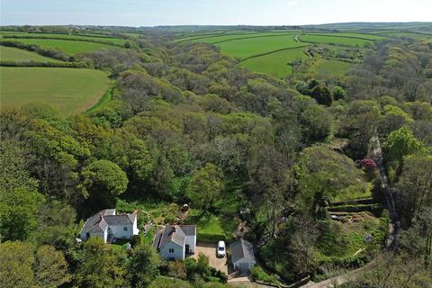 5 bed property, in Nr Speke's Mill, £649,950