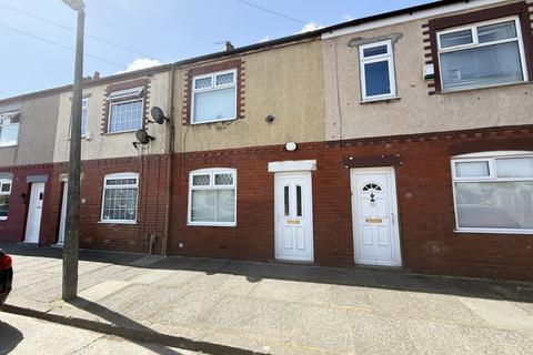 2 bed property, in Preston Road, £79,950