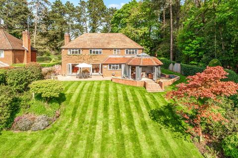 4 bed property, in Hook Heath Road, £1,700,000
