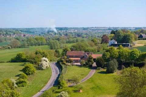 5 bed property, in Lamarsh Road, £980,000