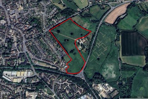 Land, in Land North Of B1256, £5,000,000