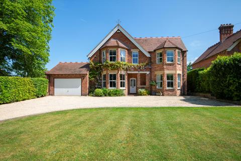 4 bed property, in Station Road, £1,175,000