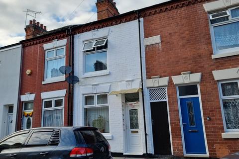 3 bed property, in Kensington Street, £280,000