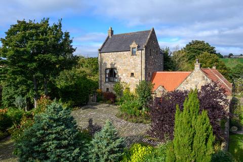6 bed property, in Pirwindy Keep, £1,900,000