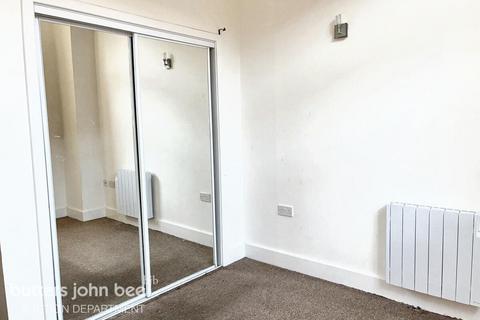 3 bed property, in Rutland Street, £55,000