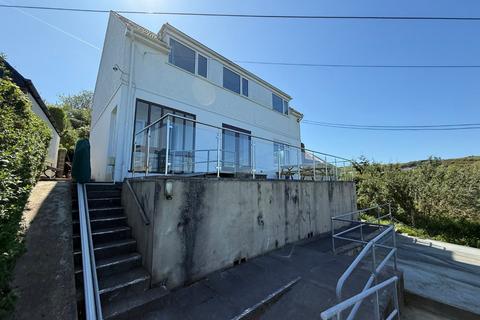 3 bed property, in Towyn Road, £295,000