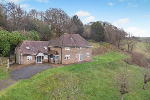 6 bed property, in South Green, £1,395,000