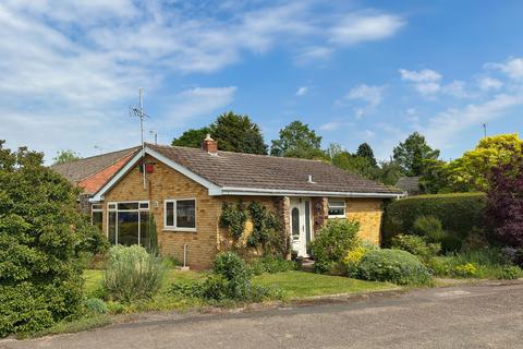 3 bed property, in Poplar Road, £280,000