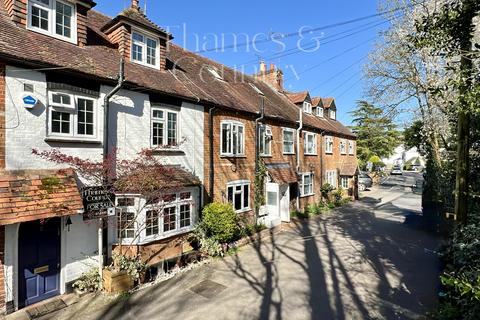 3 bed property, in Temple, £800,000