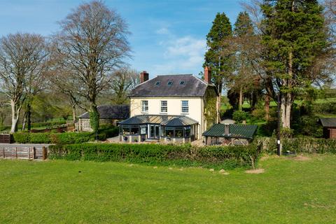 4 bed property, in Llanfihangel-Ar-Arth, £750,000