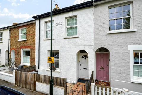 2 bed property, in Worple Street, £875,000